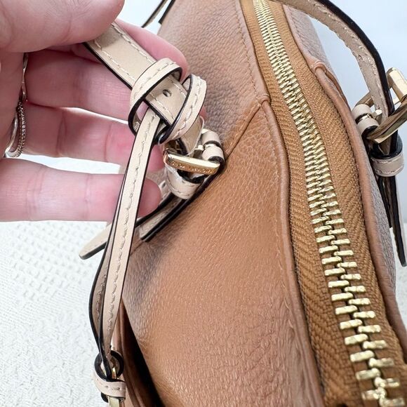 Michael Kors Jet Set Large Pebble Leather Top-Zip Tote Bag Tan - Picture 5 of 11